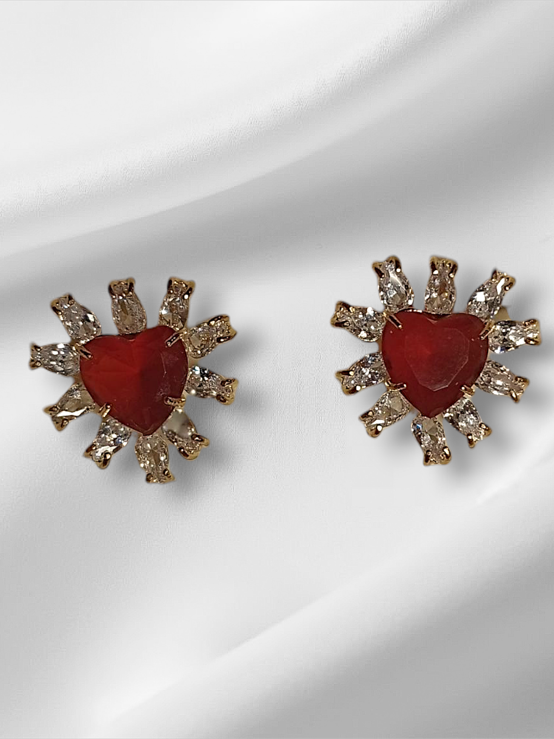 Brinco coração vermelho 1