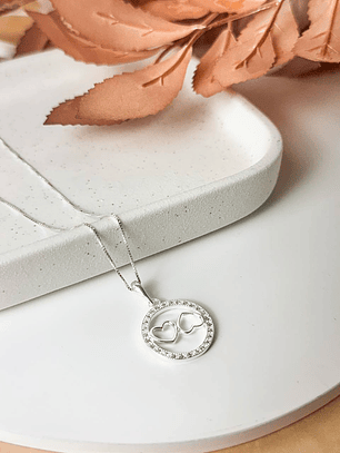 COLAR COM PINGENTE 2 CORAÇÕES