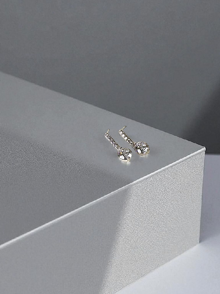 Brinco fio e ponto de luz 1