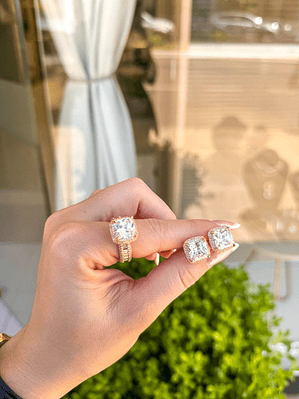 BRINCO QUADRADO ZIRCONIA