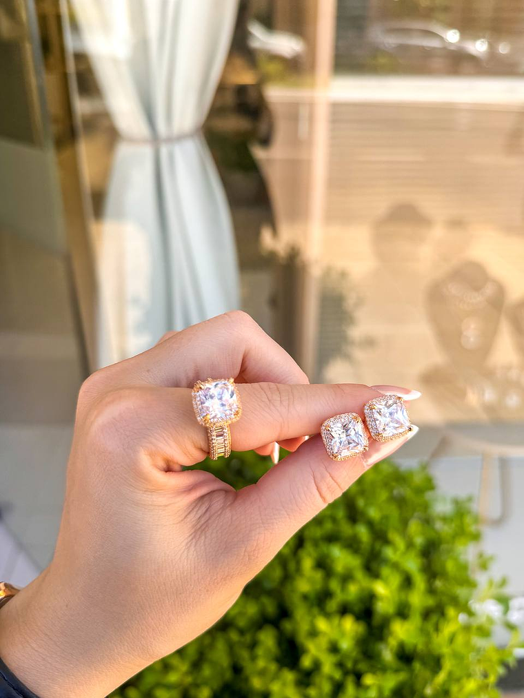 BRINCO QUADRADO ZIRCONIA 1