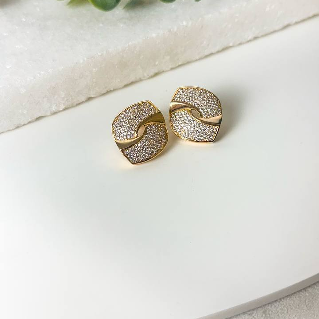 BRINCO ENTRELAÇOS CRAVEJADO 1