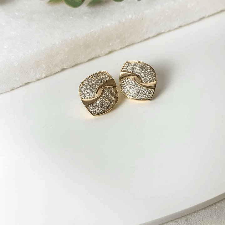 BRINCO ENTRELAÇOS CRAVEJADO 1