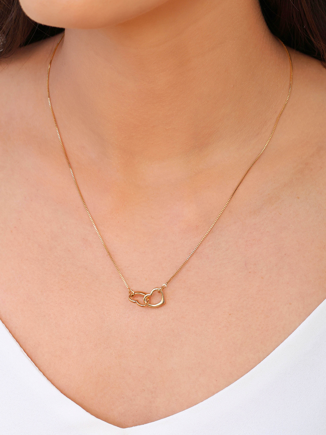 COLAR CORAÇÕES ENTRELAÇADOS 2