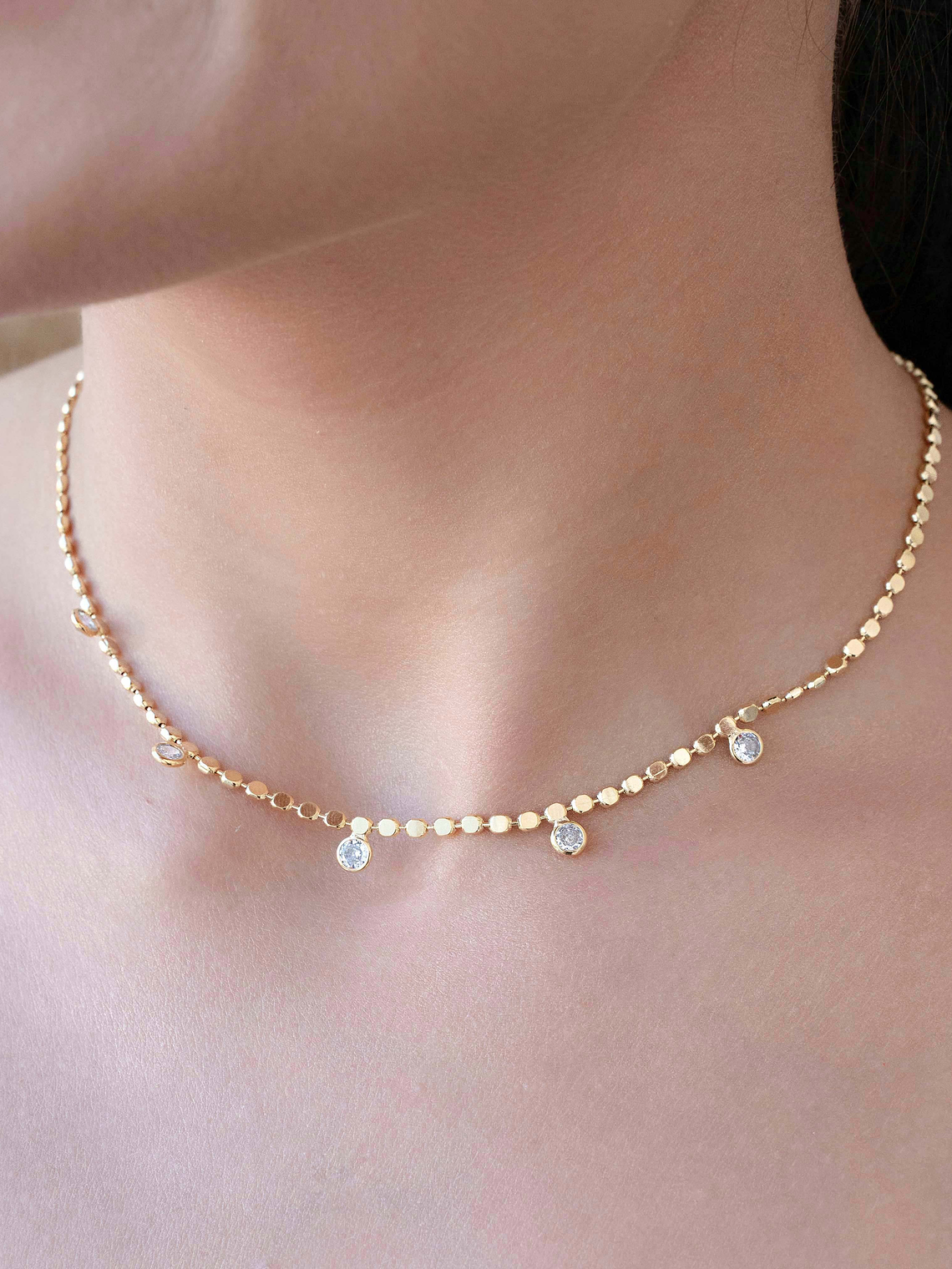 CHOKER BOLINHAS PONTO DE LUZ 2