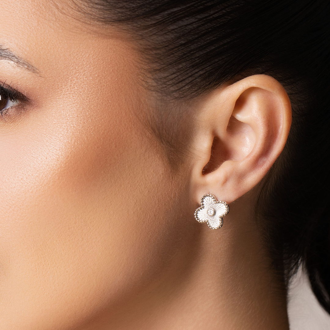 BRINCO FLOR PONTO DE LUZ 1