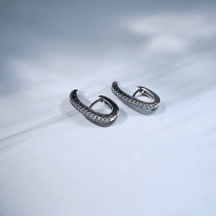 BRINCO EAR HOOK CRAVEJADO 1