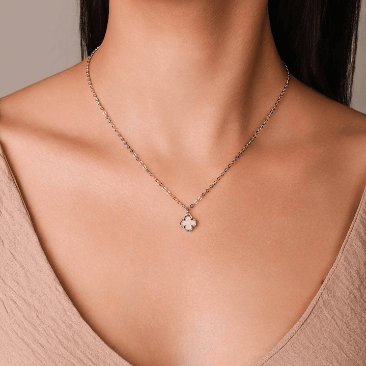 COLAR PINGENTE TREVO 2