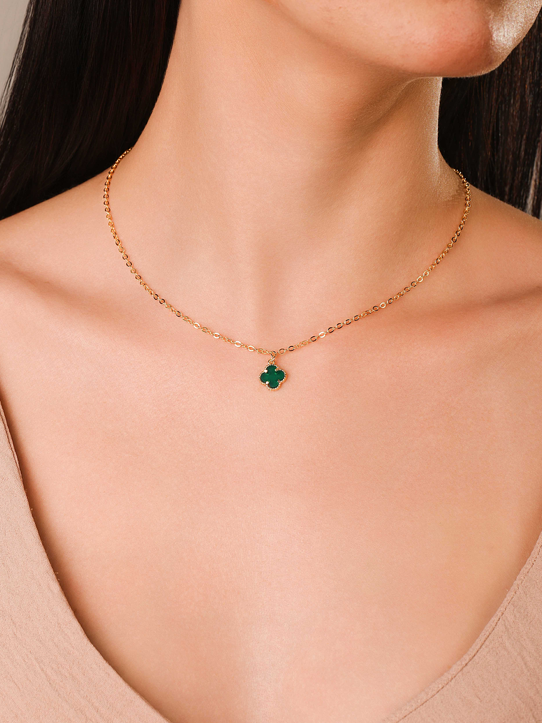 COLAR PINGENTE TREVO TOM ESMERALDA 2