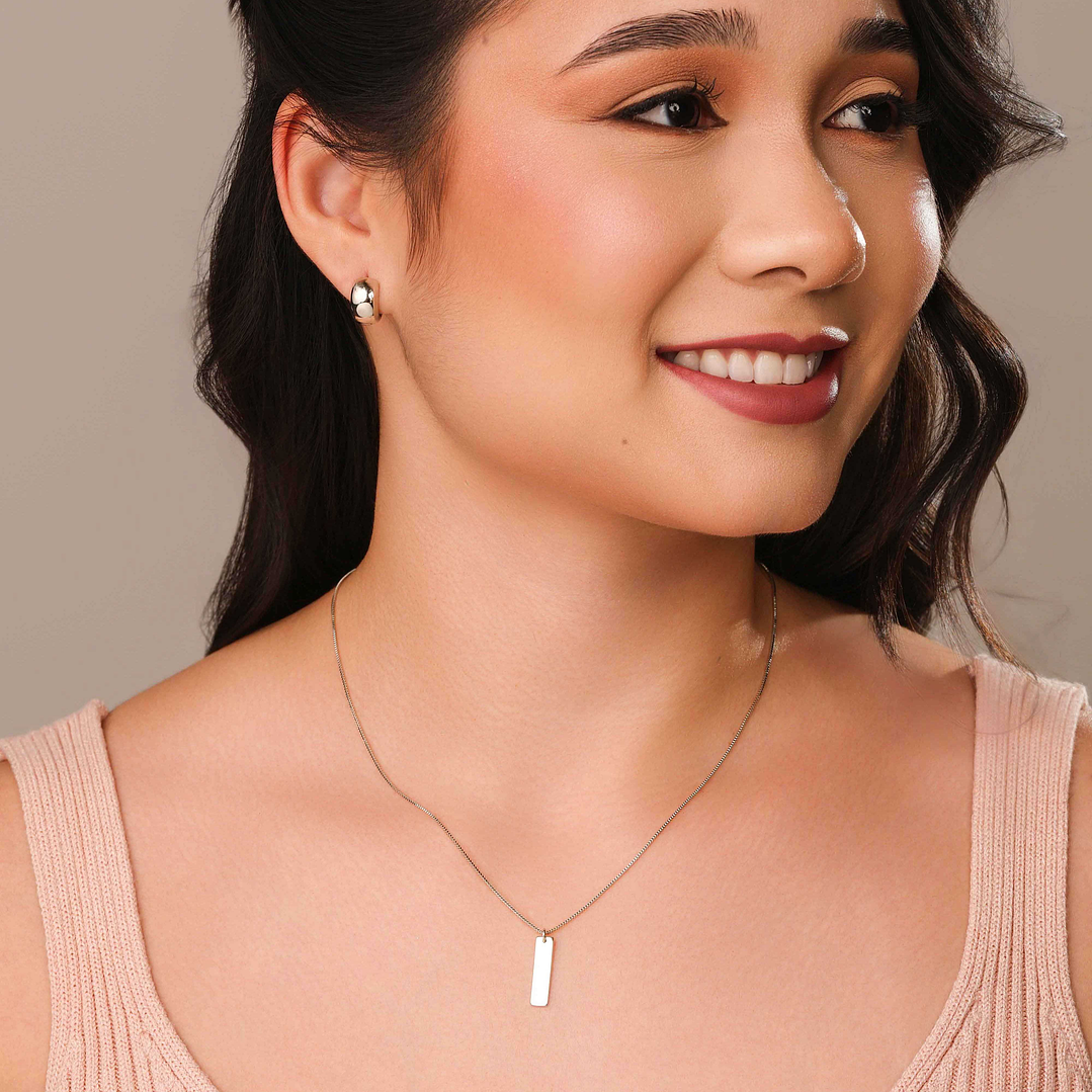 COLAR PINGENTE RETO 4