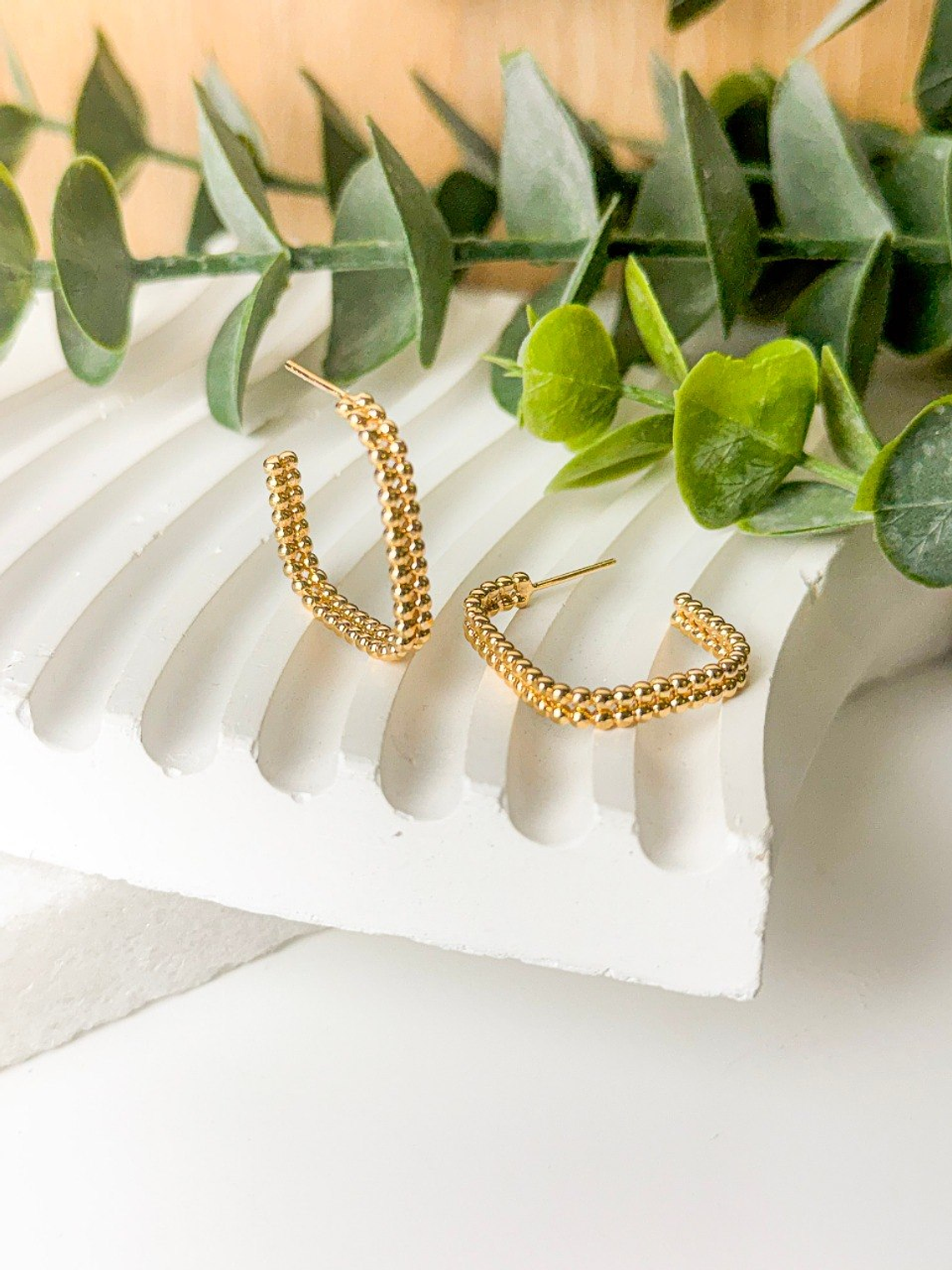 ARGOLA QUADRADA BOLINHAS 1