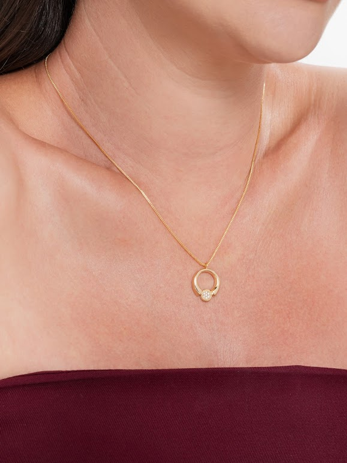 COLAR PINGENTE VAZADO 1