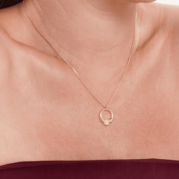 COLAR PINGENTE VAZADO 1