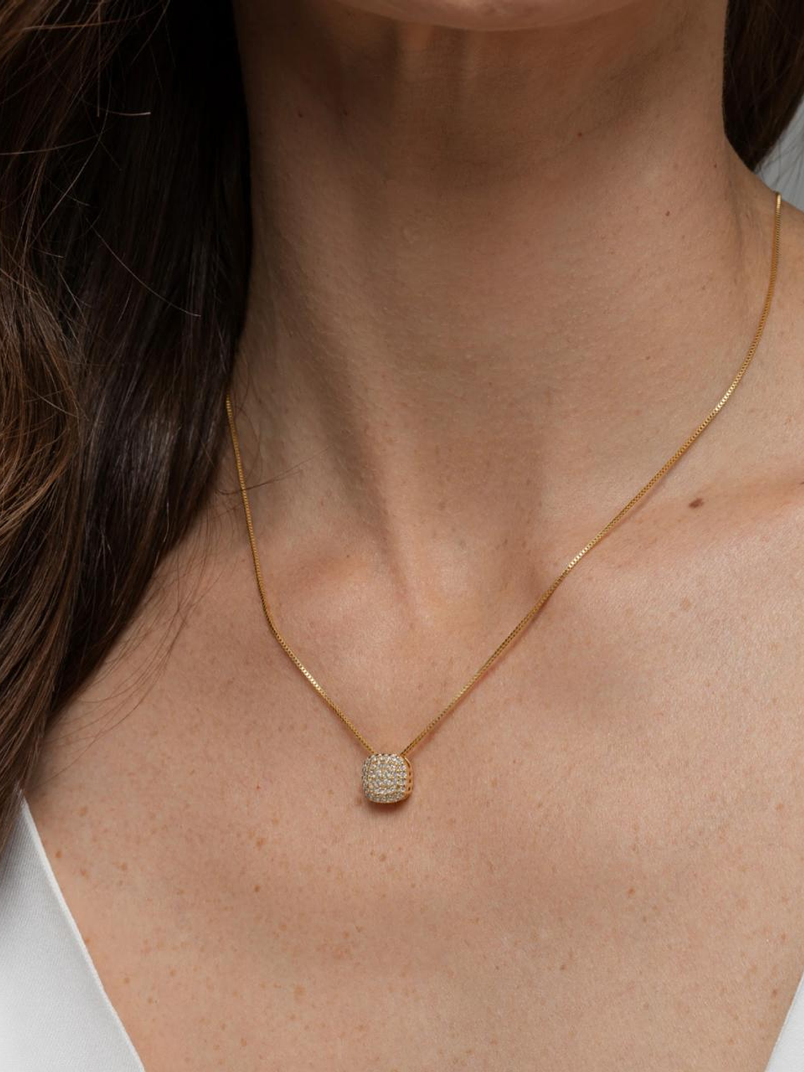 COLAR PINGENTE QUADRADO CRAVEJADO 1