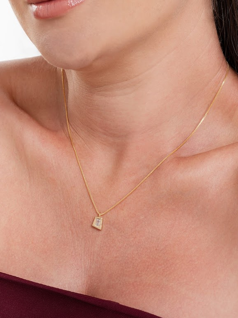 COLAR PINGENTE QUADRADO 1