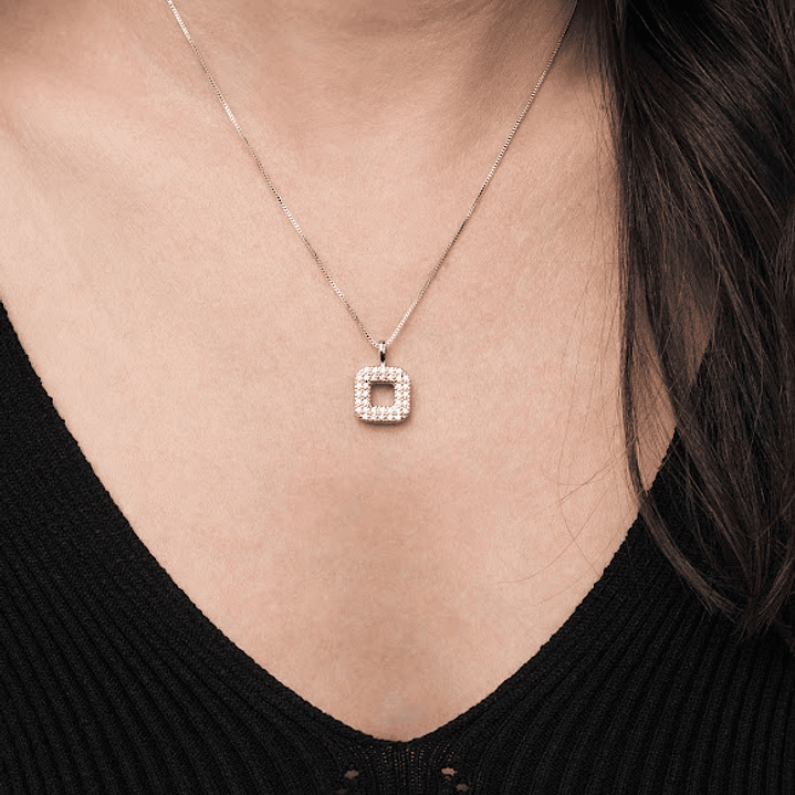 COLAR PINGENTE QUADRADO 1