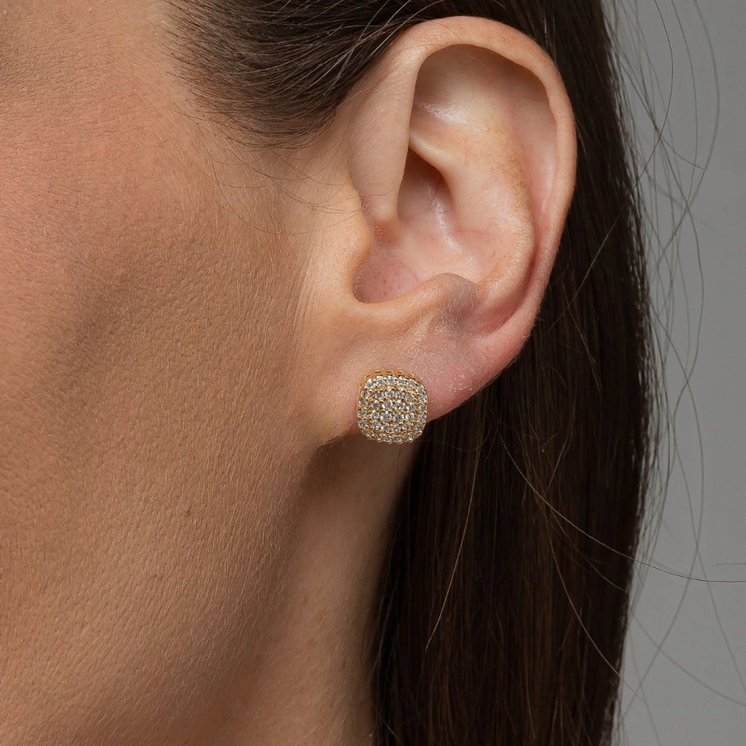 BRINCO QUADRADO CRAVEJADO 1