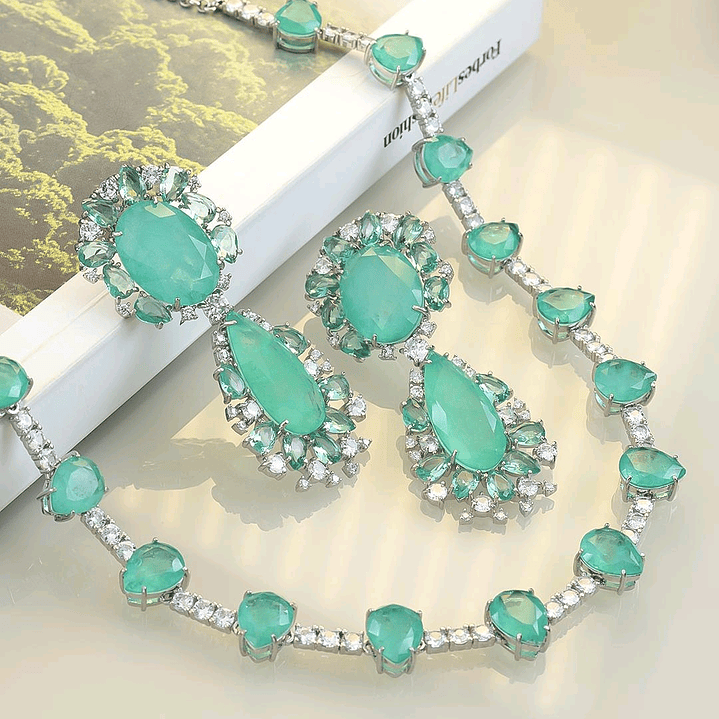 BRINCO GOTA E OVAL ESMERALDA COLOMBIANA 1