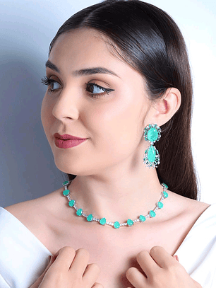 BRINCO GOTA E OVAL ESMERALDA COLOMBIANA