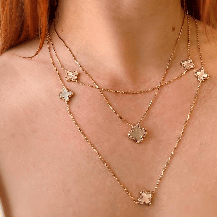 COLAR LONGO TREVO MADREPEROLA 3