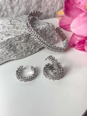 ARGOLA FOLHAS CRAVEJADAS