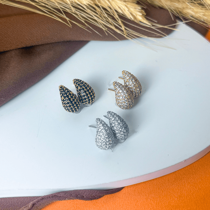 BRINCO CRAVEJADO GOTA 1