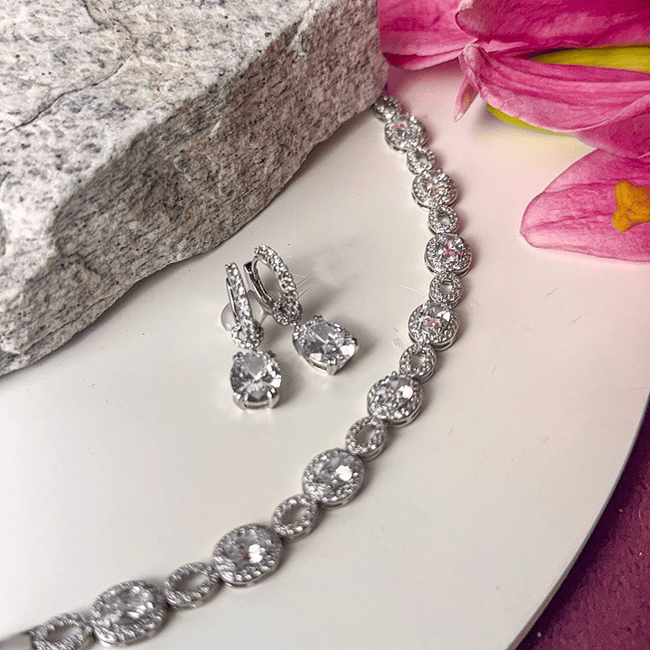 ARGOLA CRAVEJADA PINGENTE ZIRCONIA OVAL 1