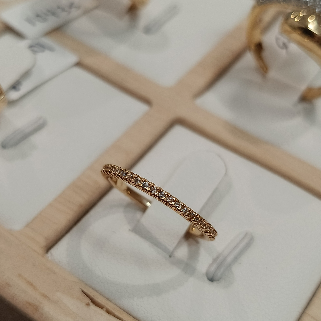 ALIANÇA CRAVEJADA MICROZIRCONIAS 3