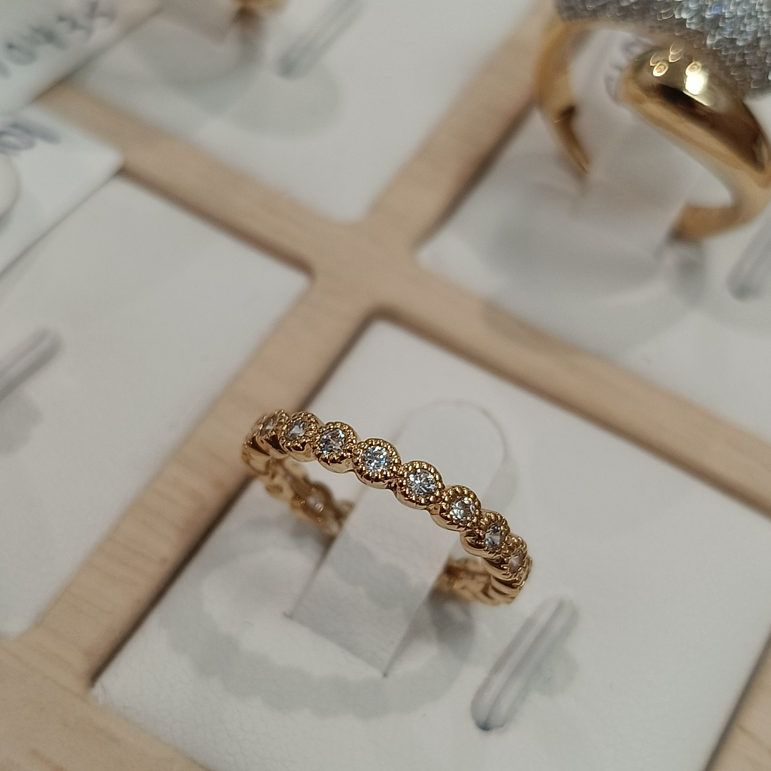 ALIANÇA CRAVEJADA MICROZIRCONIAS 4