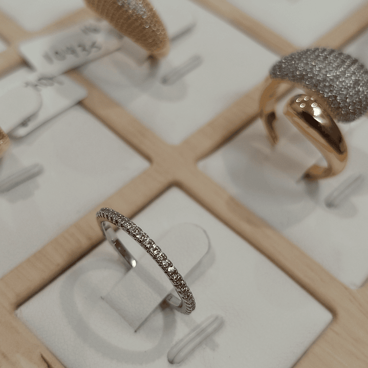 ALIANÇA CRAVEJADA MICROZIRCONIAS 7