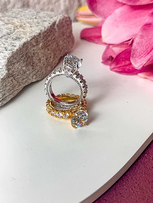 ANEL SOLITARIO CRAVEJADO