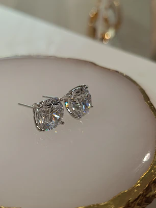 BRINCO PONTO DE LUZ 10MM