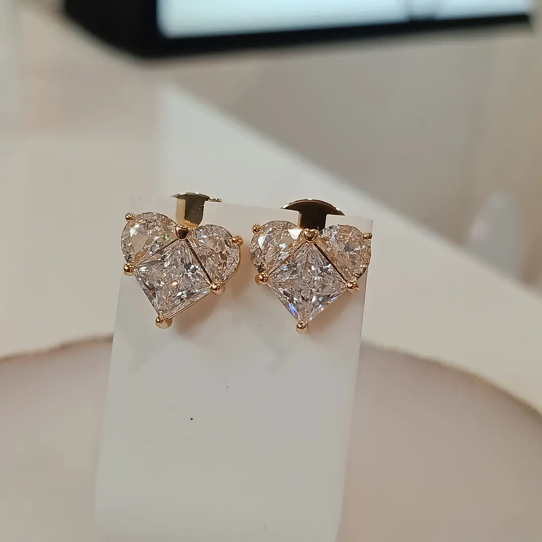 BRINCO CORAÇÃO ZIRCONIA 1