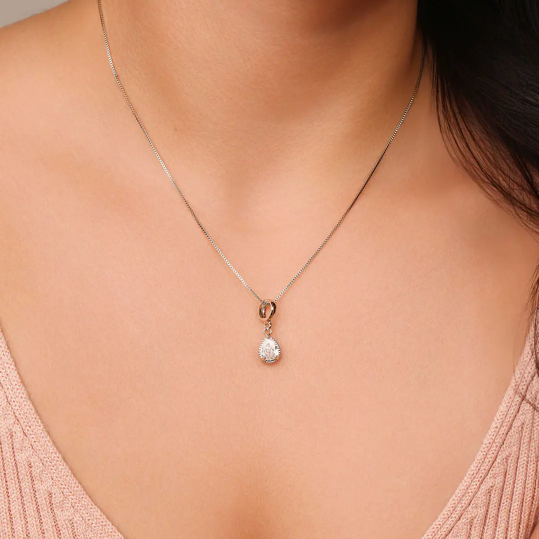 COLAR PINGENTE GOTA CRISTAL 2