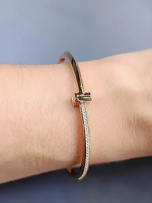 BRACELETE T LISO E CRAVEJADO