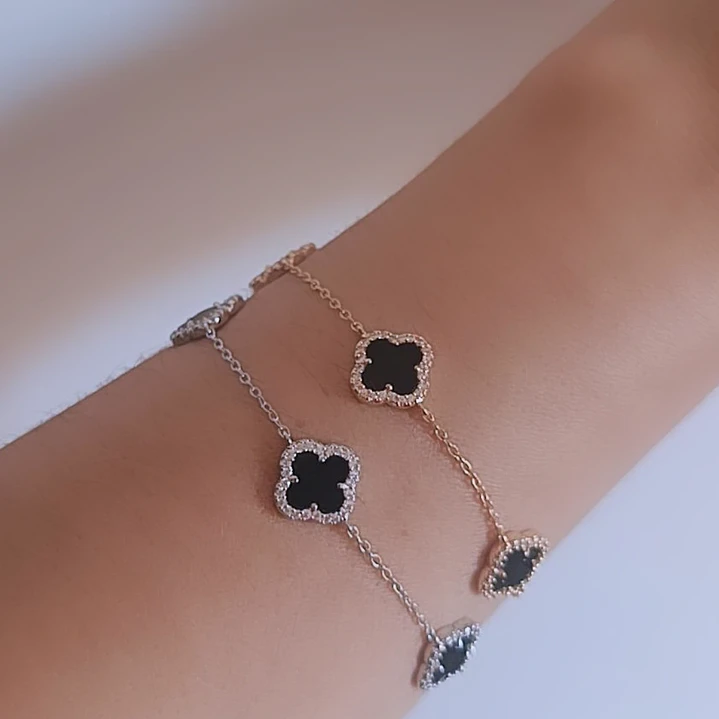 PULSEIRA TREVO CRAVEJADA 2
