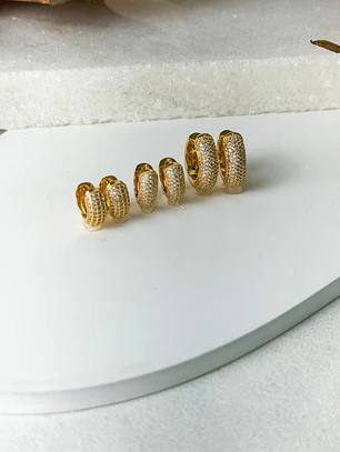 ARGOLA CRAVEJADA LUXO