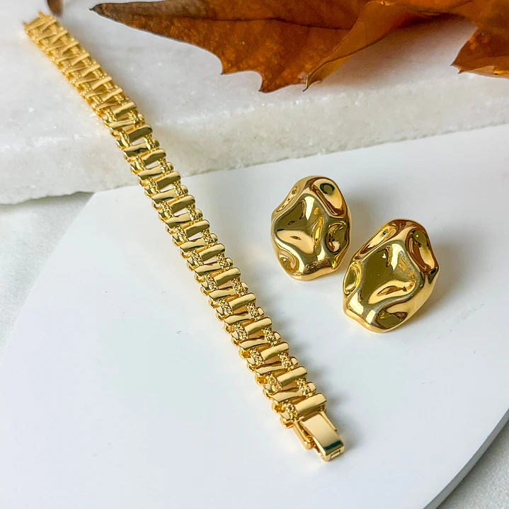 PULSEIRA TRABALHADA COM CRAVEJADOS 2