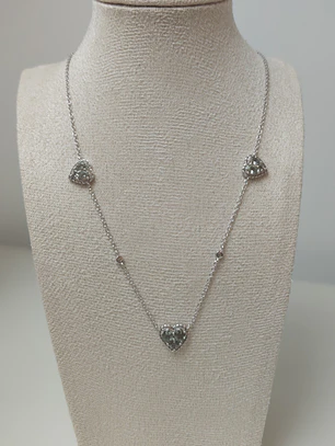 CHOKER TRES CORAÇÕES