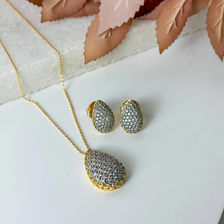 COLAR COM PINGENTE GOTA RODIO CRAVEJADO 1