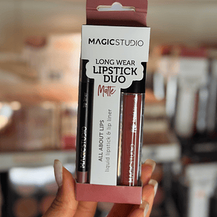 Lip DUO Longa duração  (LipstickMatte + Lápis de contorno)