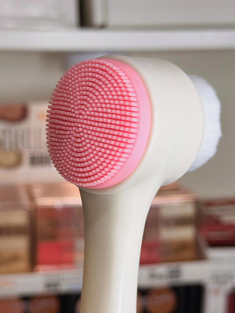 BOMB SKIN DUO (Escova de Limpeza facial + Toner Clareador) 2