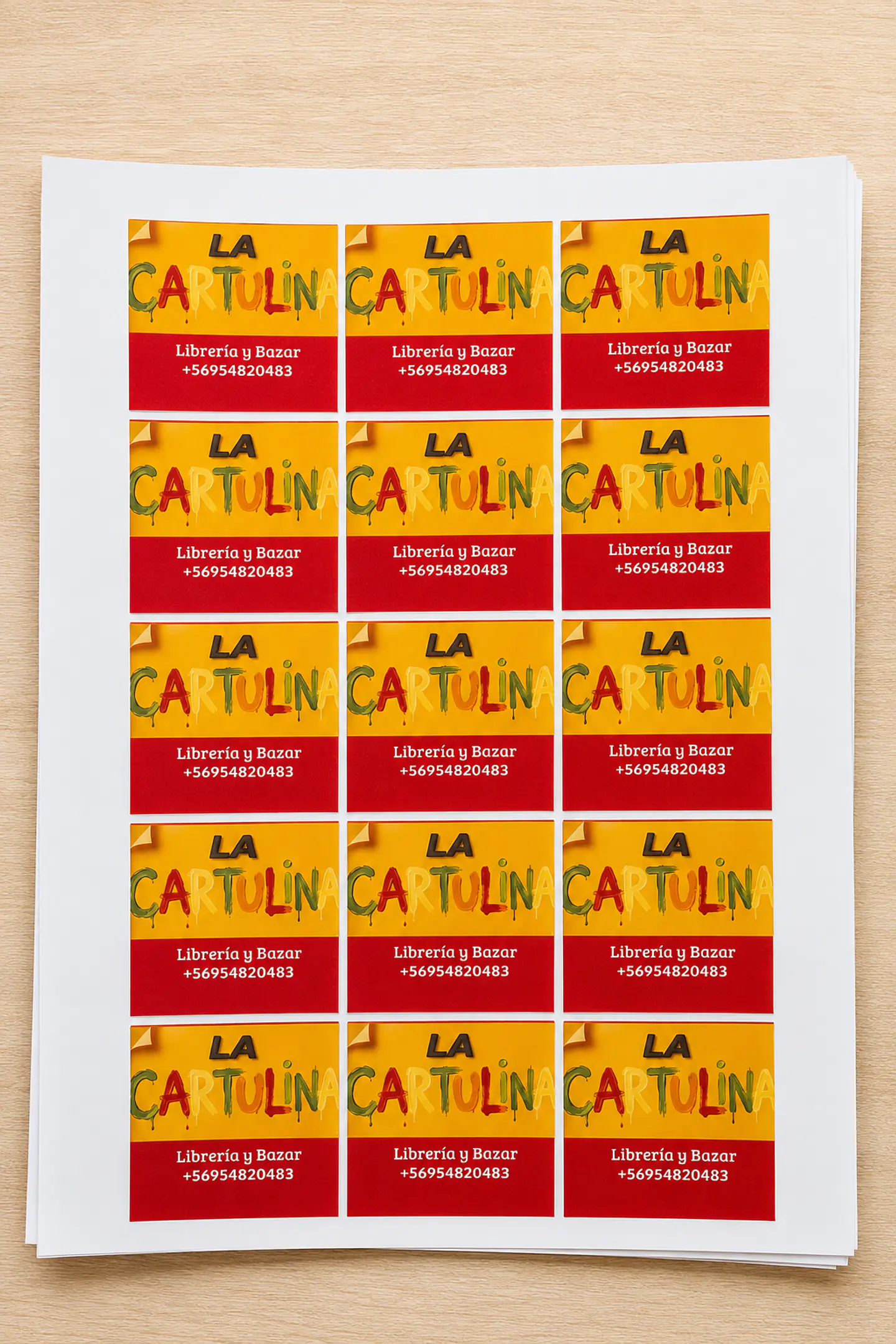 Stickers  4x4 cm  (50 unidades) 1