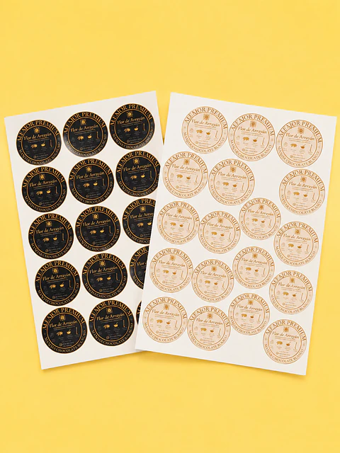 Stickers  5x5 cm   (50 unidades)