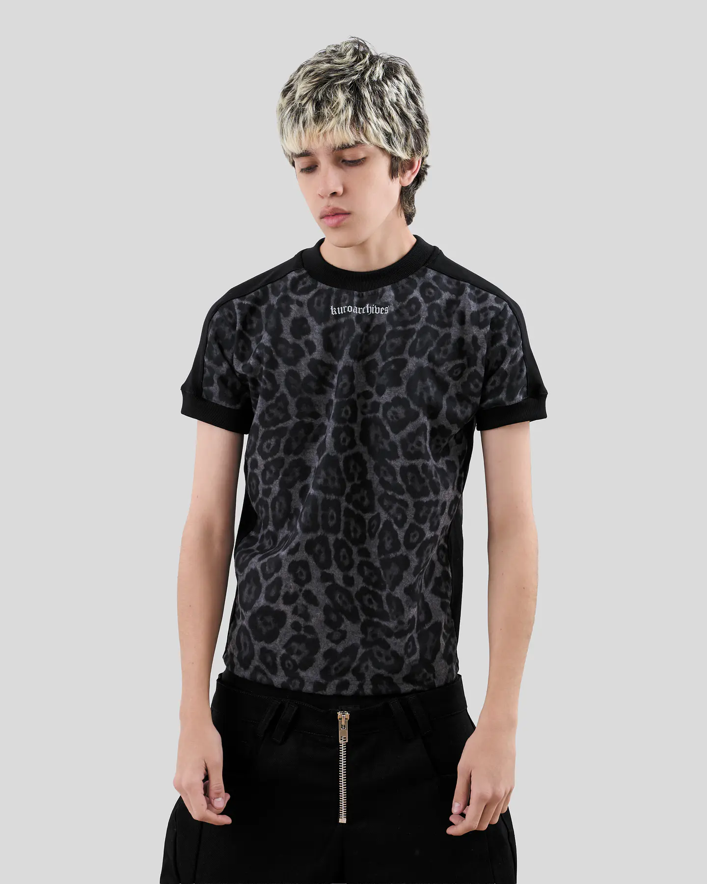 Slim fit leopard kuroarchives 1