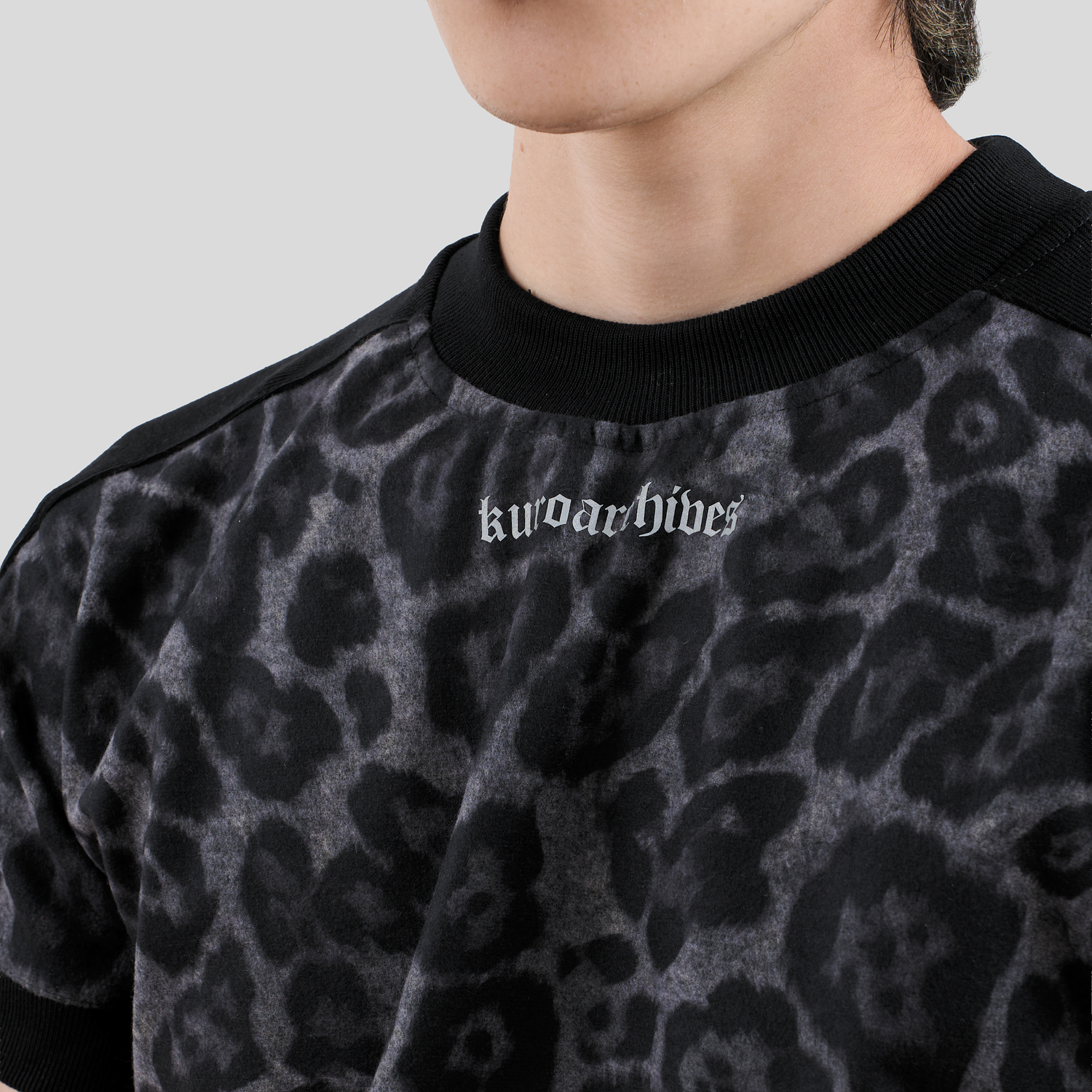 Slim fit leopard kuroarchives 3