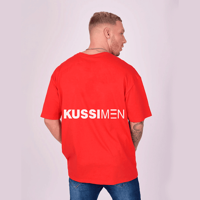 Polera Essential Oversive Kussimen One  Red/ Edicion Limitada