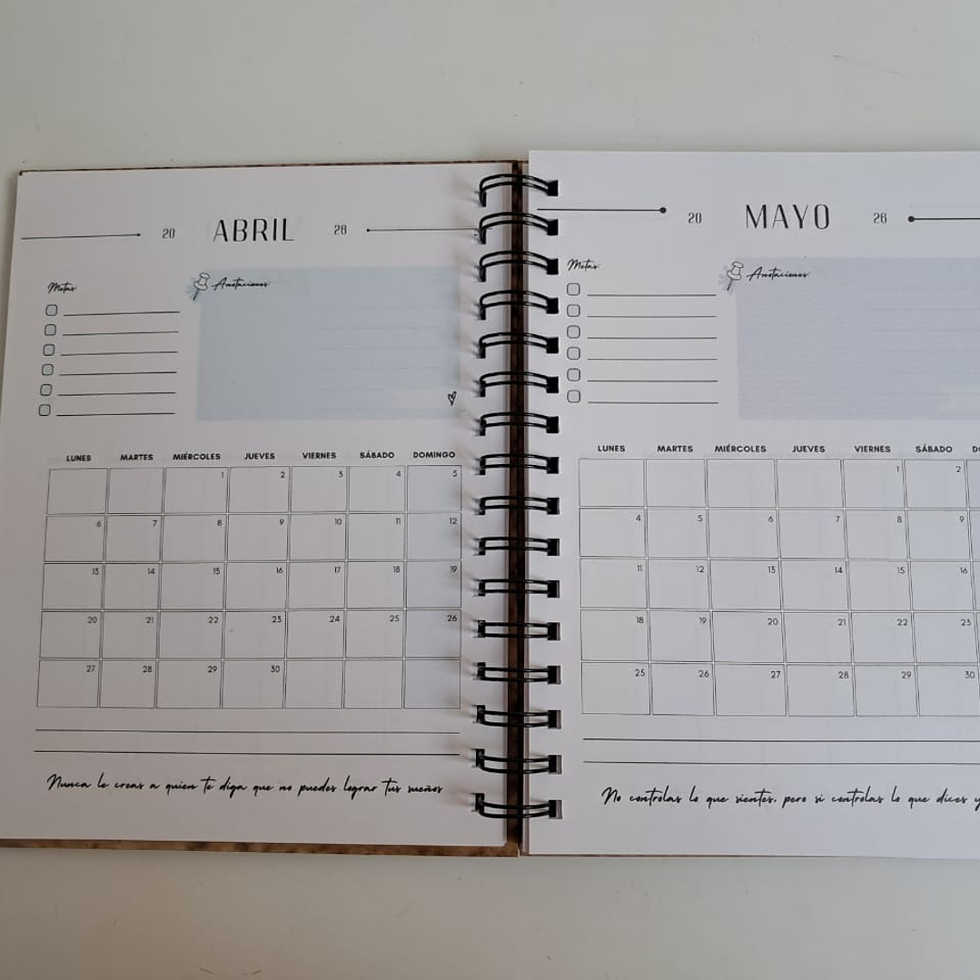 Cuaderno Mujer Zen 13