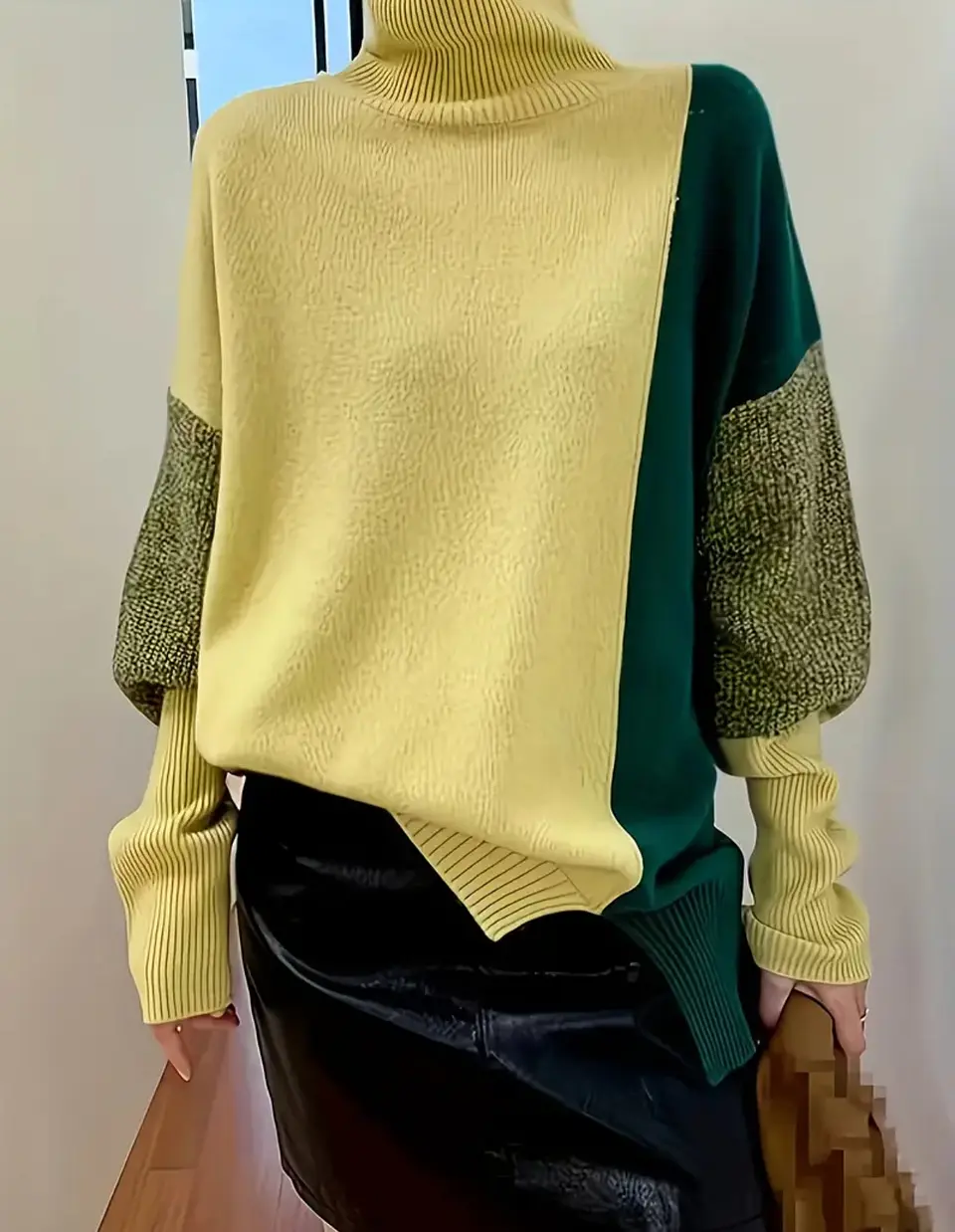 Sweter cuello alto asimétrico en tonos verdes talla M 2