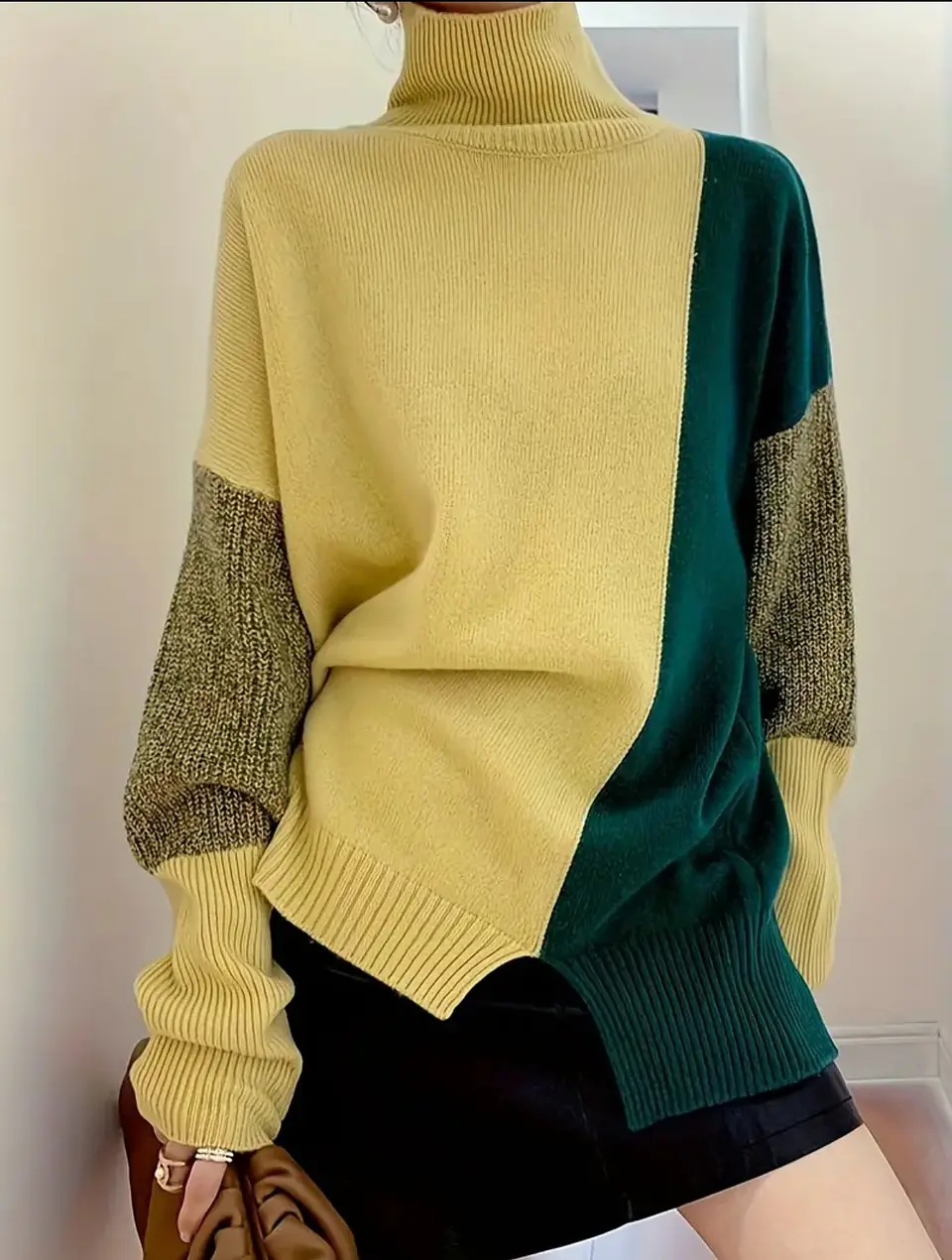Sweter cuello alto asimétrico en tonos verdes talla M 4